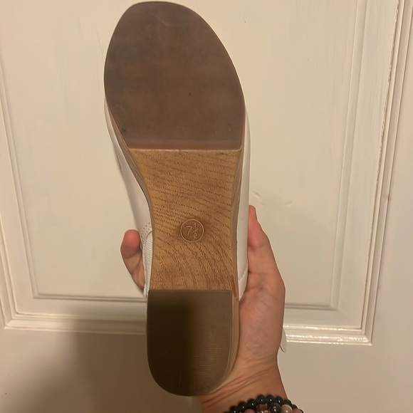 White classic clogs - Picture 4 of 5